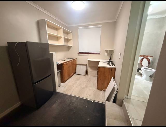 3 BEDROOM FREESTANDING TO LET IN MILL PARK